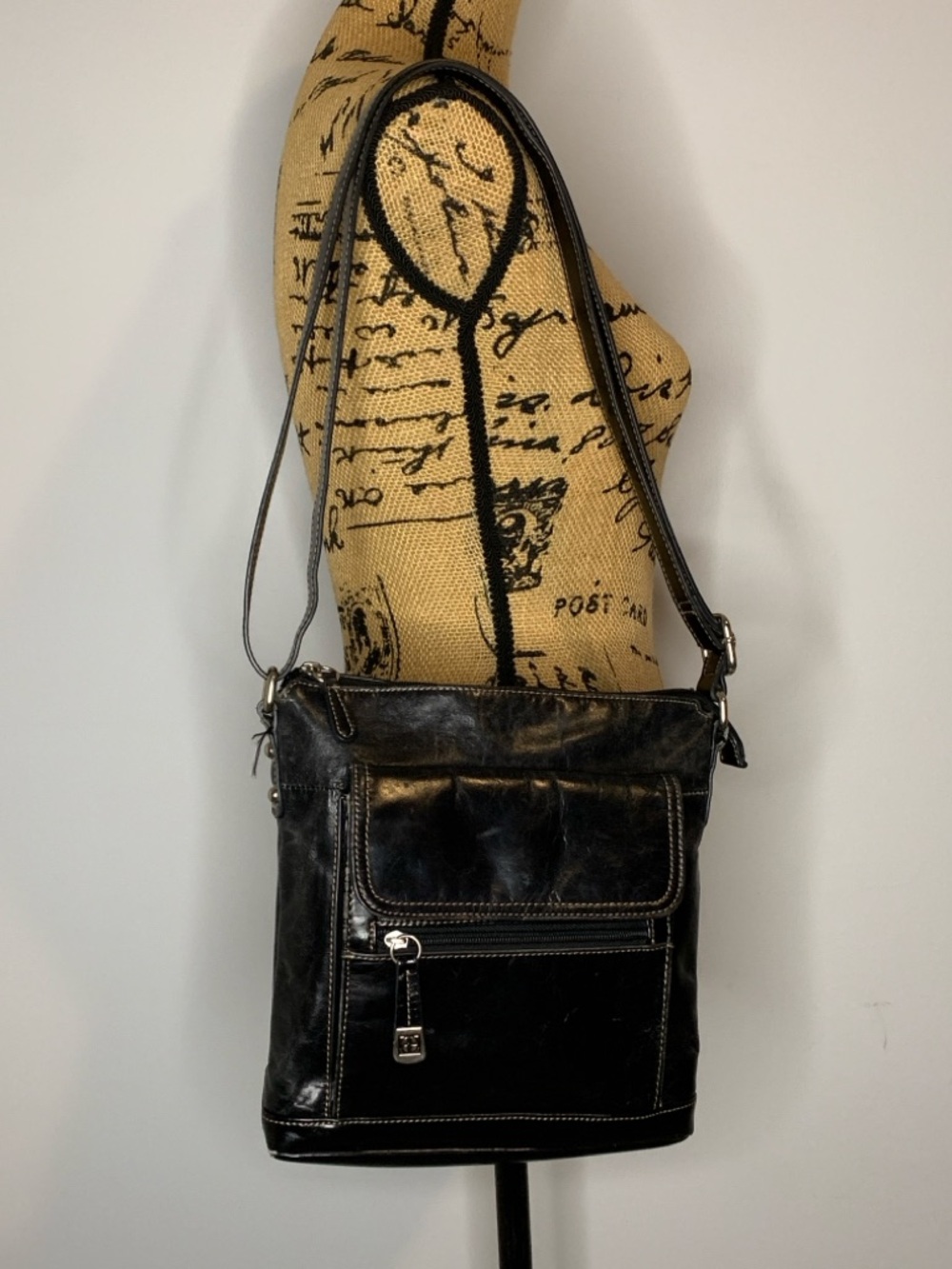 Giani Bernini Dark Chocolate Brown Leather Crossbody or Shoulder Bag